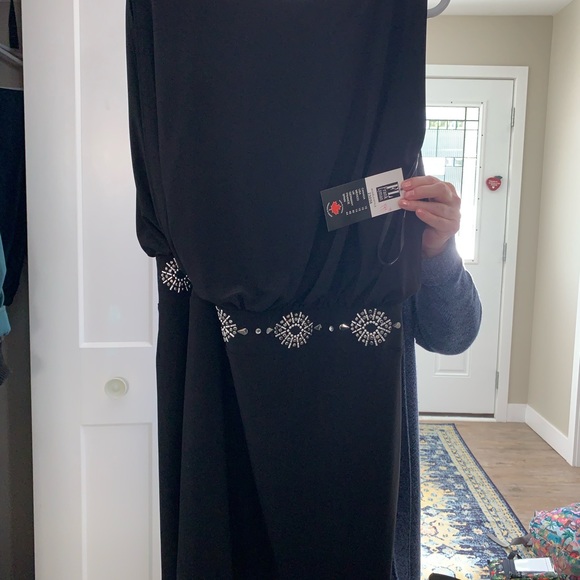 FRANK LYMAN BRAND NEW BLACK SLEEVELESS DRESS .NEVER WORN TAGS STILL ON IT . - Picture 1 of 4